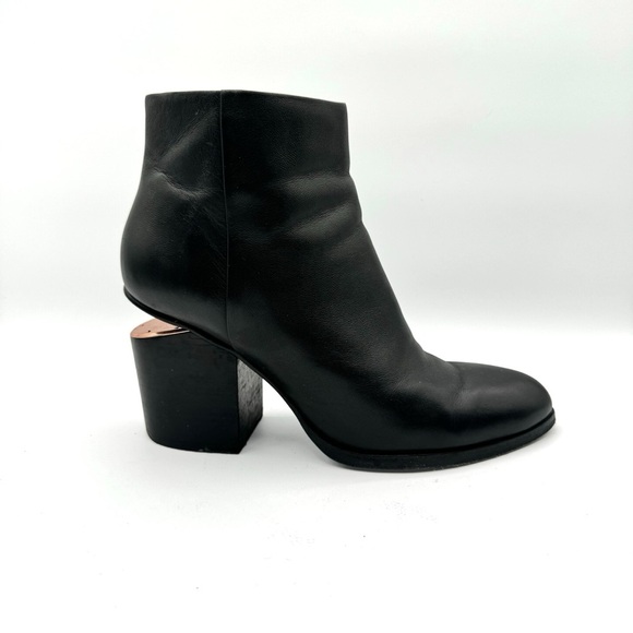 ALEXANDER WANG BLACK LEATHER BLOCK HEEL ZIP-UP BOOTS - SIZE 39.5 (EU) - Picture 1 of 15